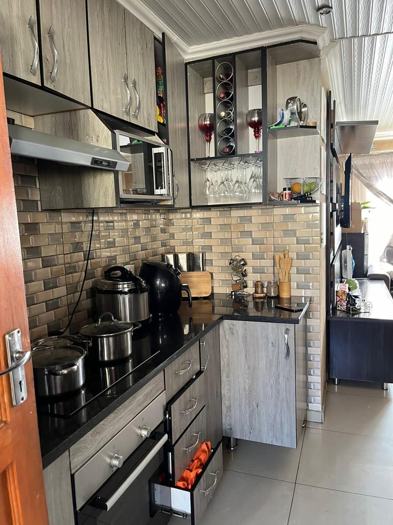 2 Bedroom Property for Sale in Elandspoort Gauteng