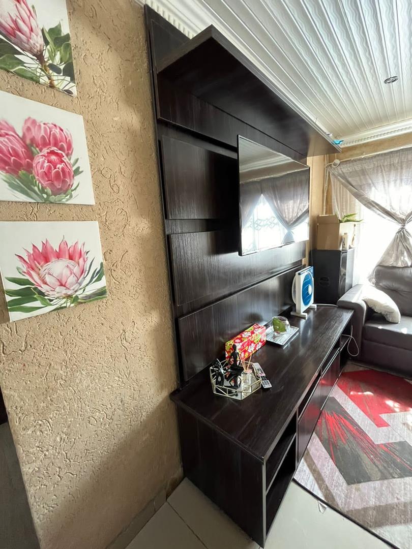 2 Bedroom Property for Sale in Elandspoort Gauteng