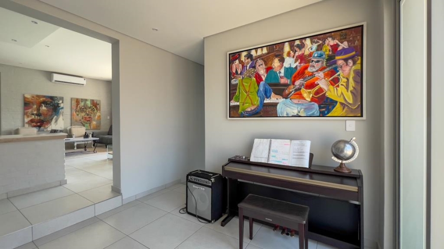 4 Bedroom Property for Sale in Midstream Ridge Gauteng