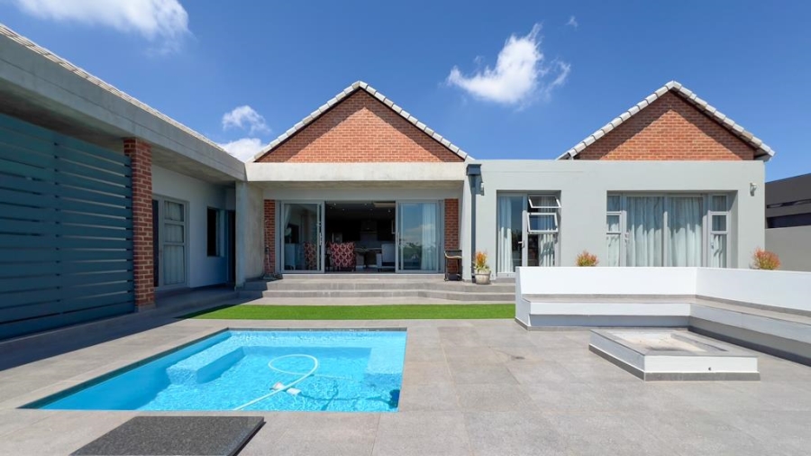 4 Bedroom Property for Sale in Midstream Ridge Gauteng