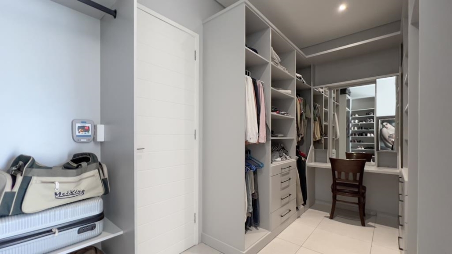 4 Bedroom Property for Sale in Midstream Ridge Gauteng