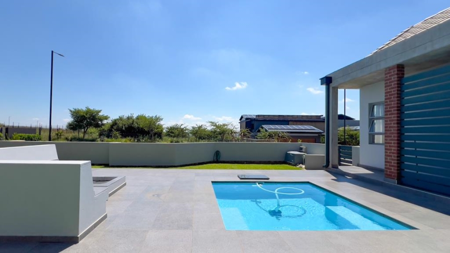 4 Bedroom Property for Sale in Midstream Ridge Gauteng