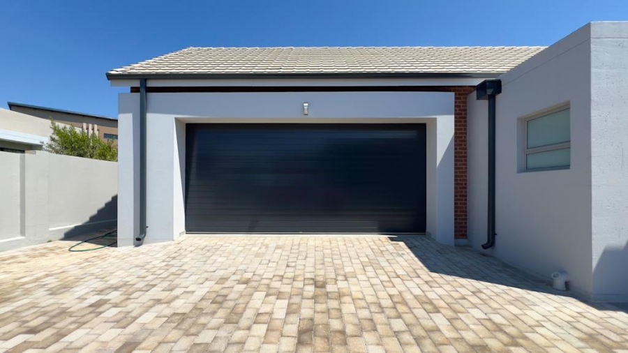 4 Bedroom Property for Sale in Midstream Ridge Gauteng