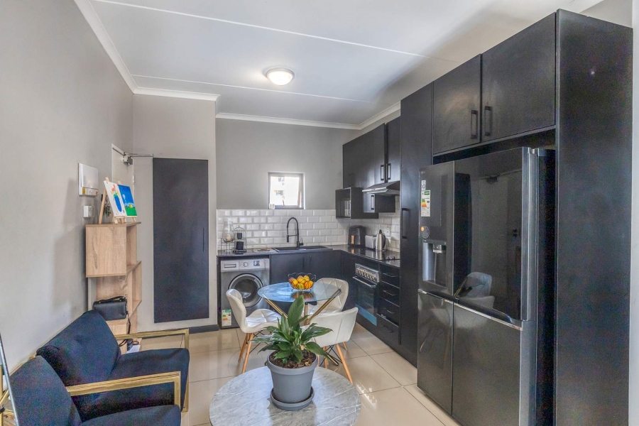 2 Bedroom Property for Sale in Grand Central Gauteng