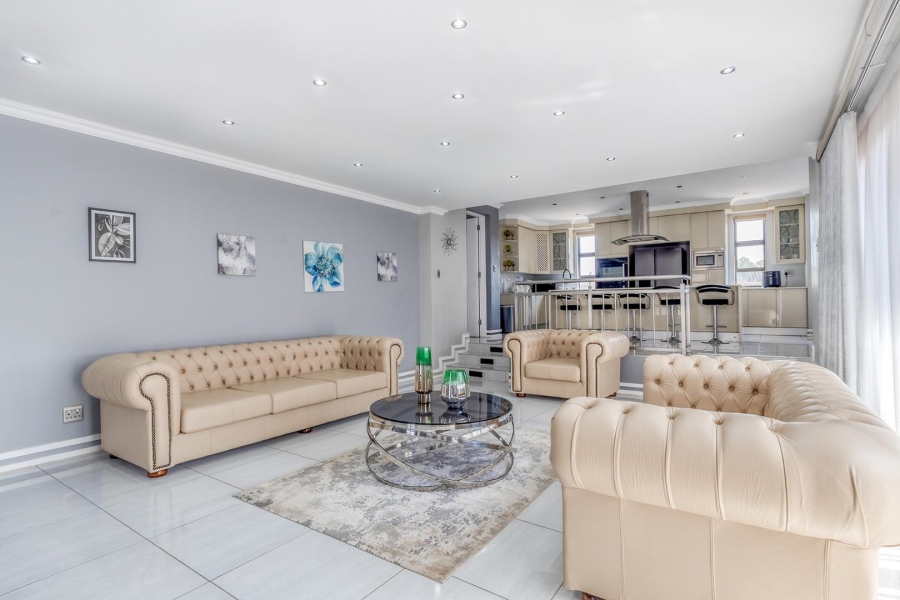 6 Bedroom Property for Sale in Amandasig Gauteng