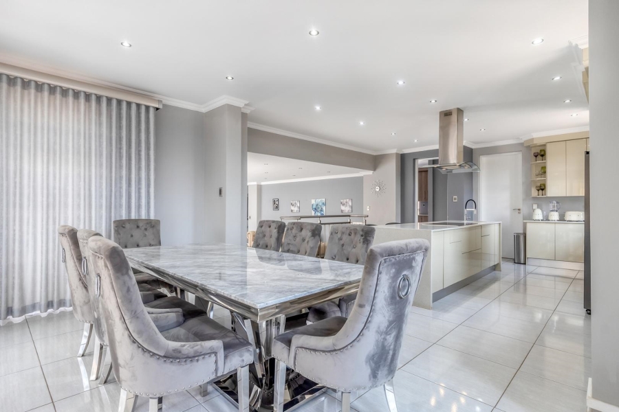 6 Bedroom Property for Sale in Amandasig Gauteng