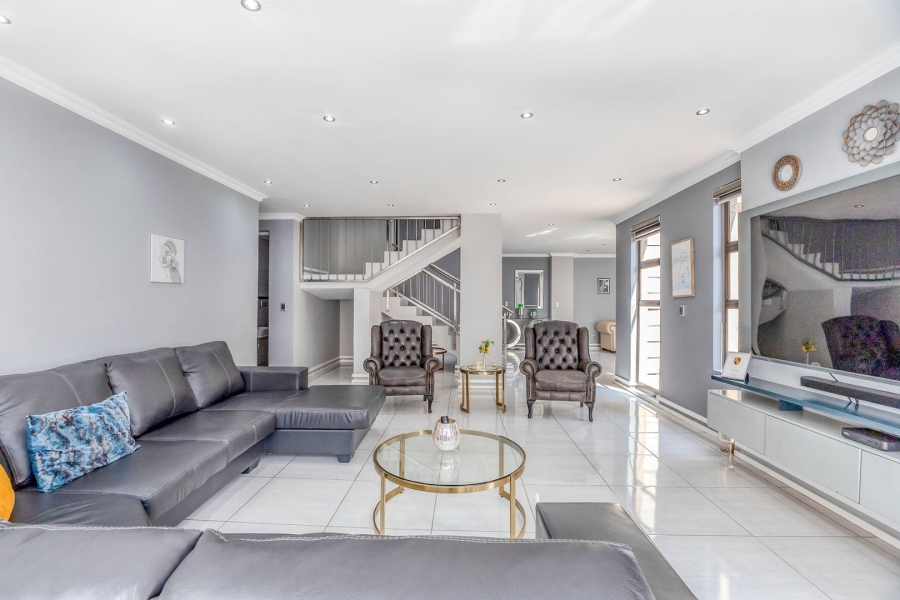 6 Bedroom Property for Sale in Amandasig Gauteng