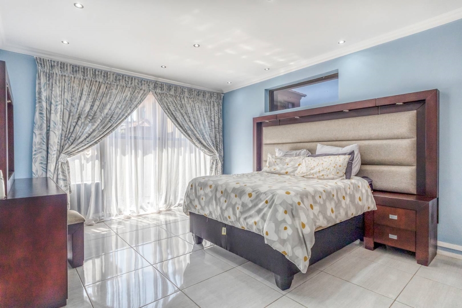 6 Bedroom Property for Sale in Amandasig Gauteng
