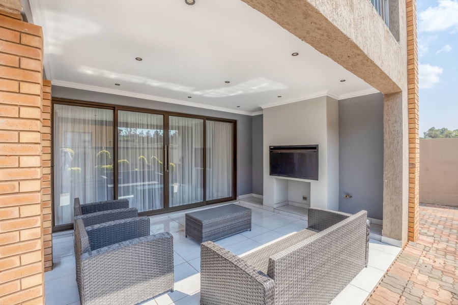 6 Bedroom Property for Sale in Amandasig Gauteng
