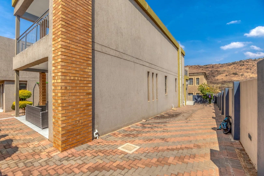 6 Bedroom Property for Sale in Amandasig Gauteng