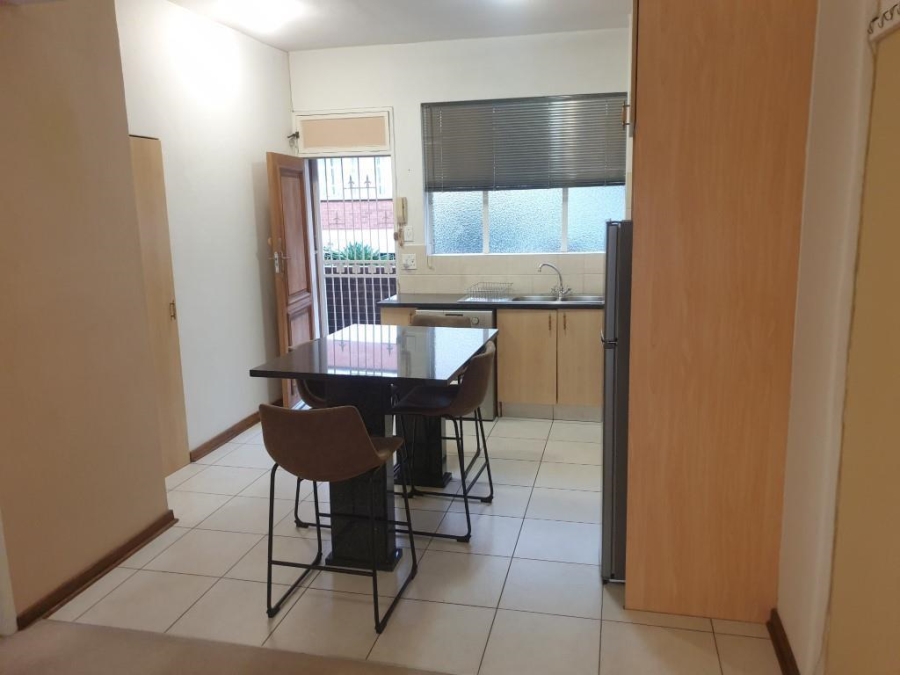1 Bedroom Property for Sale in Rosebank Gauteng