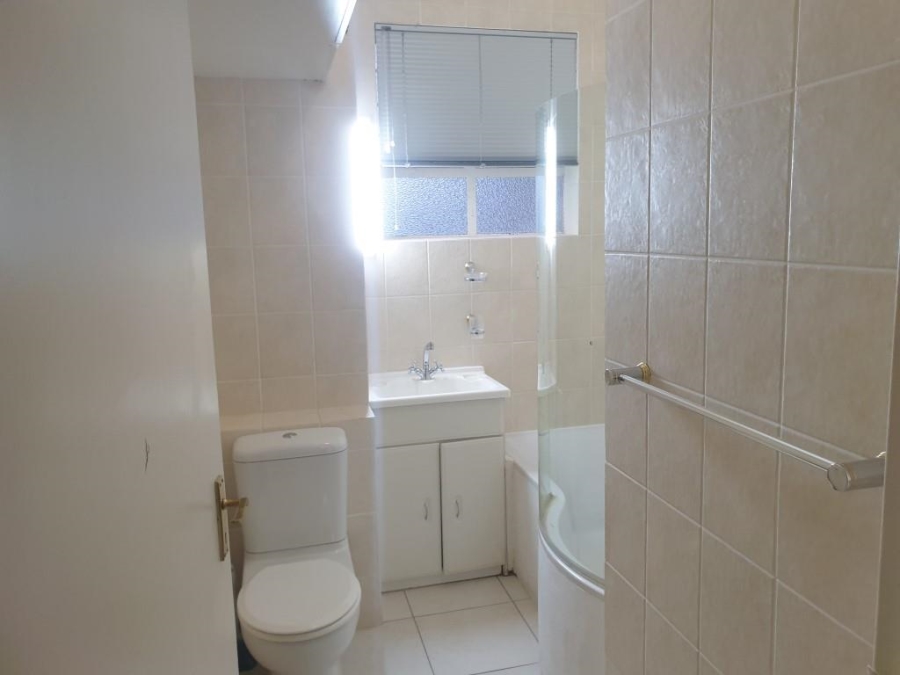 1 Bedroom Property for Sale in Rosebank Gauteng