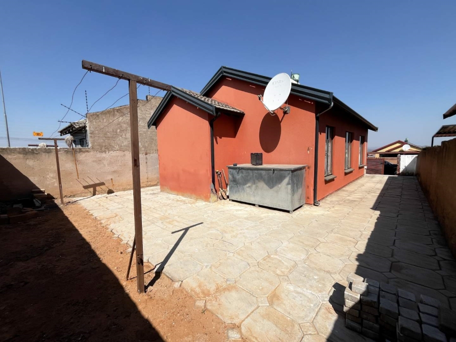3 Bedroom Property for Sale in Soshanguve VV Gauteng