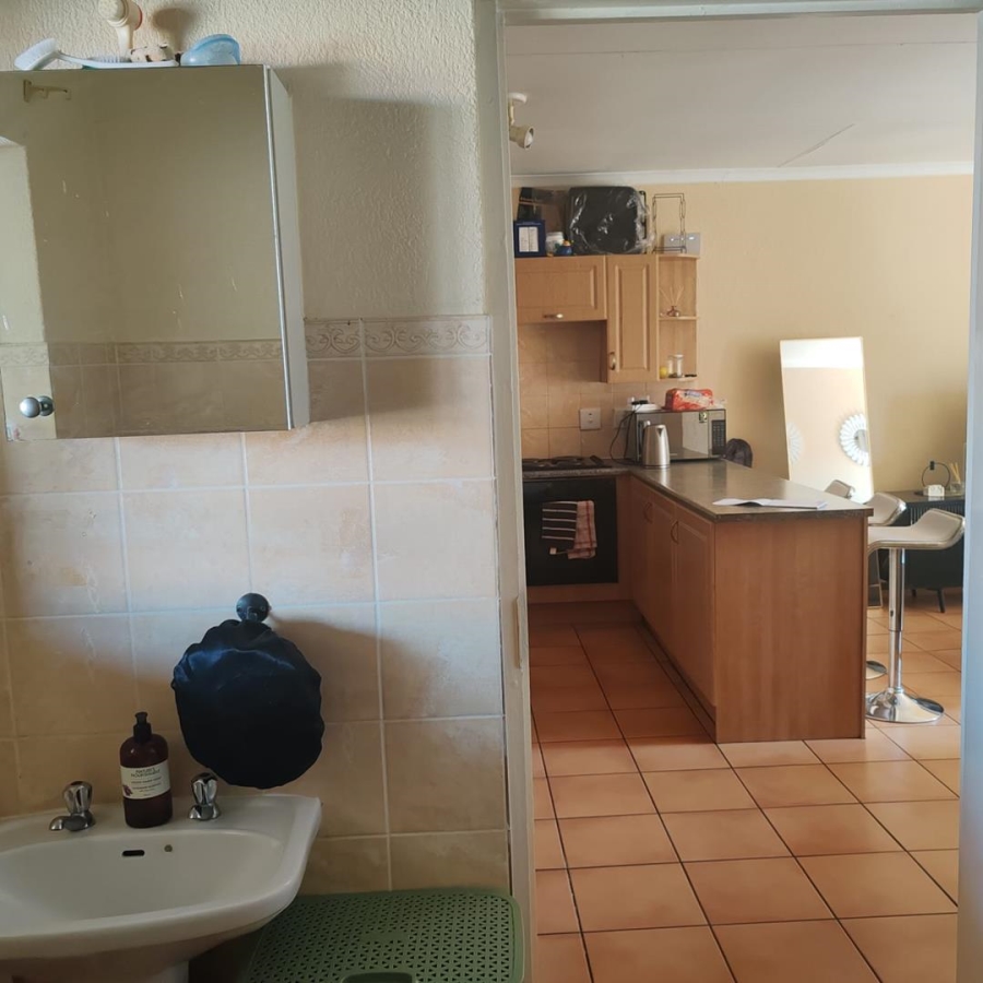 1 Bedroom Property for Sale in Carlswald North Gauteng