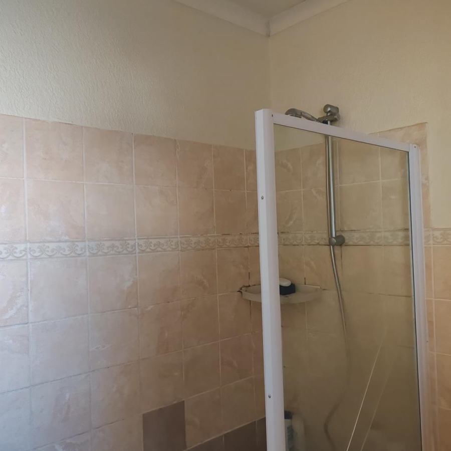 1 Bedroom Property for Sale in Carlswald North Gauteng