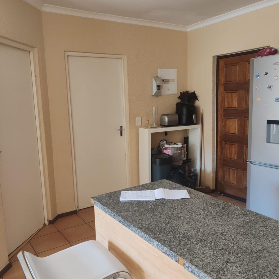1 Bedroom Property for Sale in Carlswald North Gauteng