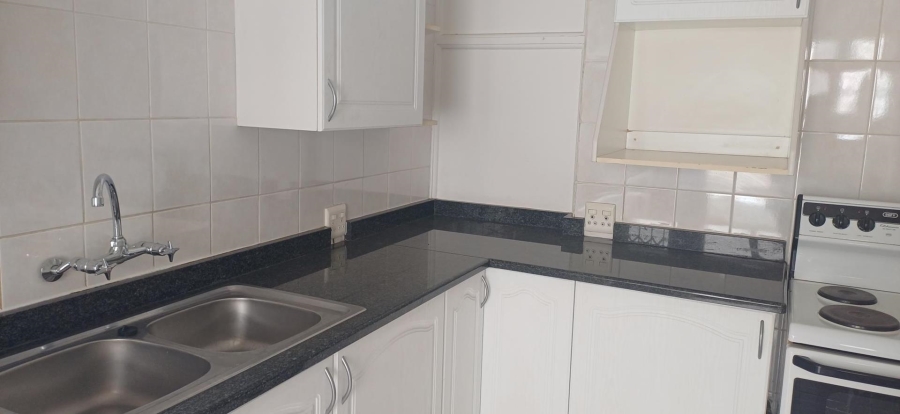 To Let 2 Bedroom Property for Rent in Randburg Gauteng