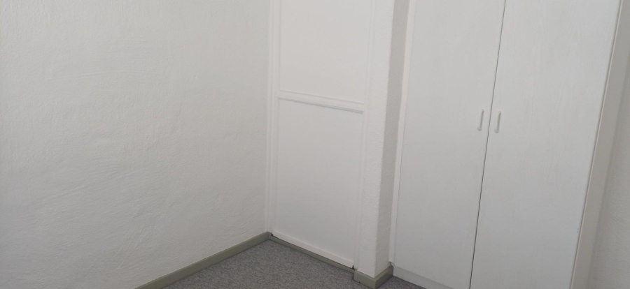 To Let 2 Bedroom Property for Rent in Randburg Gauteng