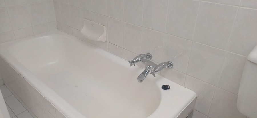 To Let 2 Bedroom Property for Rent in Randburg Gauteng