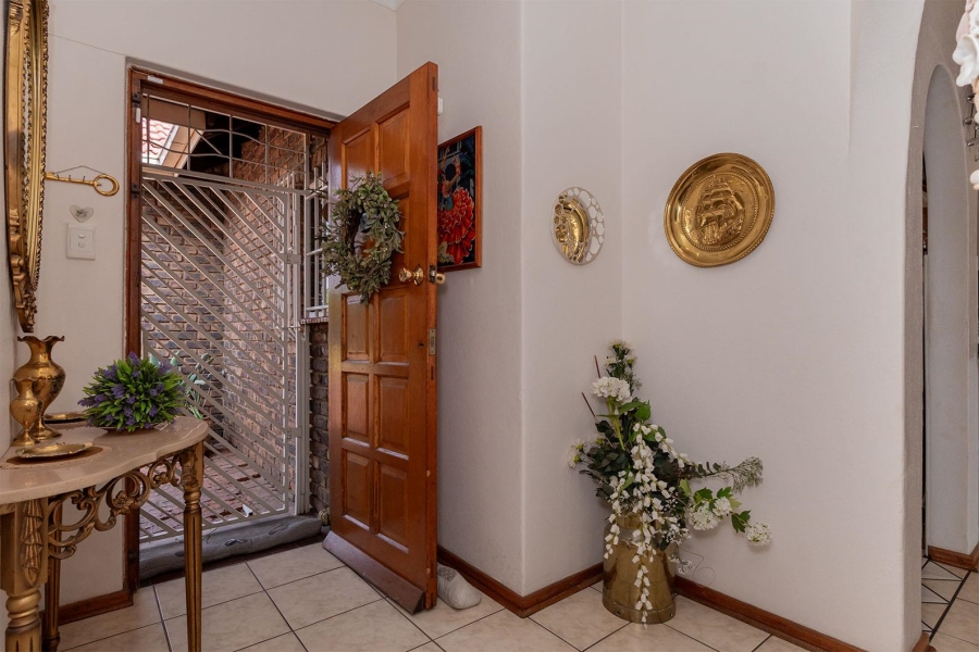 3 Bedroom Property for Sale in Birchleigh North Gauteng