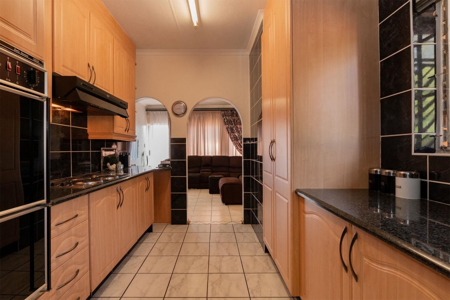 3 Bedroom Property for Sale in Birchleigh North Gauteng