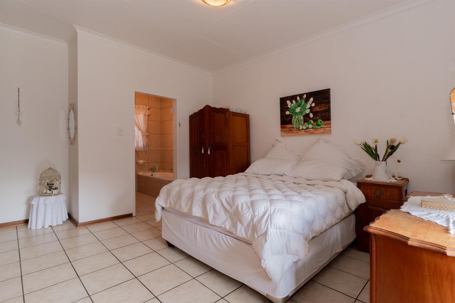 3 Bedroom Property for Sale in Birchleigh North Gauteng