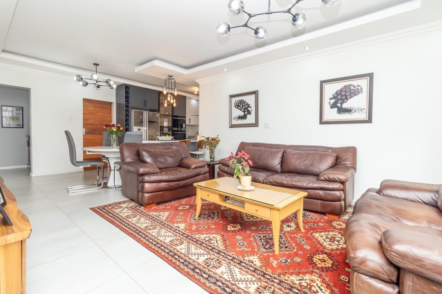 5 Bedroom Property for Sale in Kyalami Glen Estate Gauteng