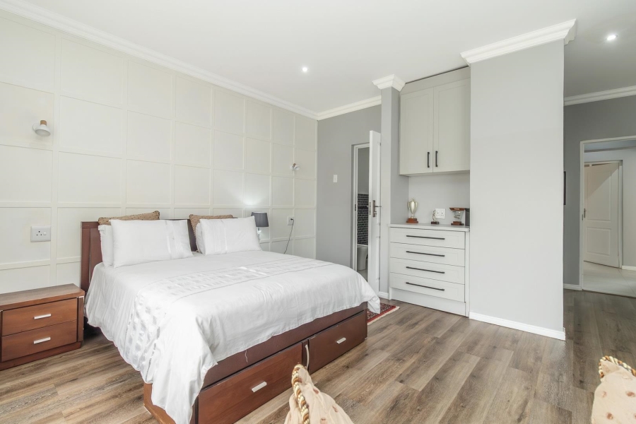 5 Bedroom Property for Sale in Kyalami Glen Estate Gauteng