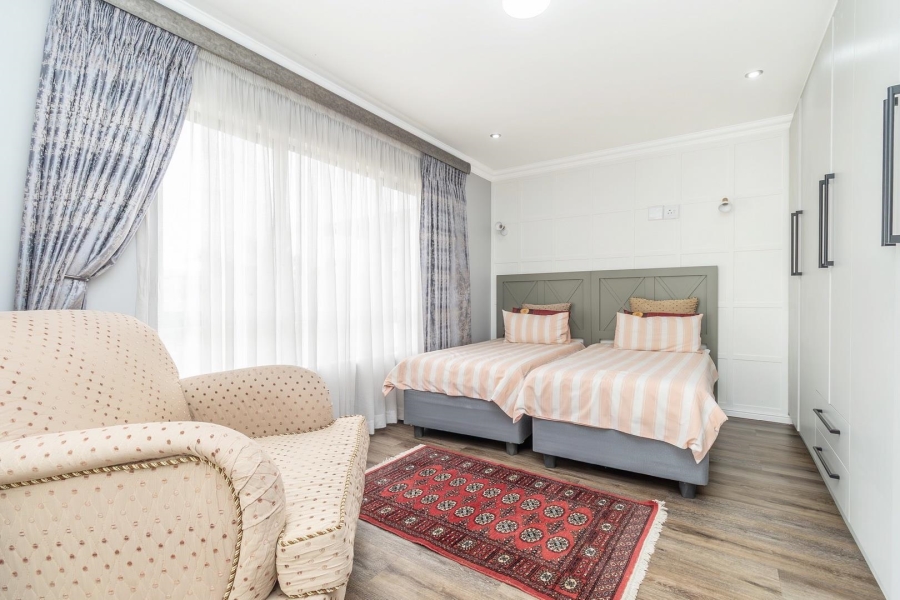 5 Bedroom Property for Sale in Kyalami Glen Estate Gauteng