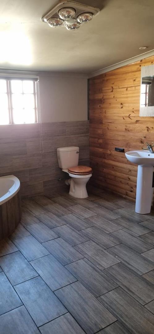 To Let 2 Bedroom Property for Rent in Birch Acres Gauteng