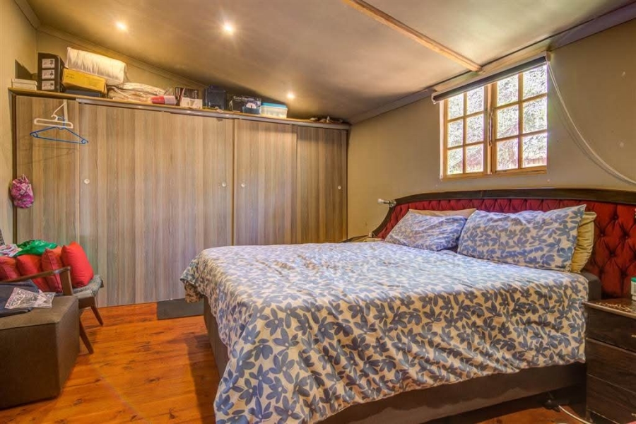 To Let 2 Bedroom Property for Rent in Birch Acres Gauteng