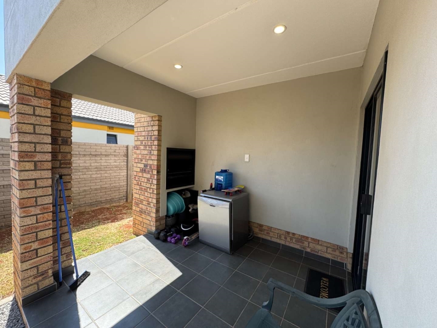 3 Bedroom Property for Sale in Albertsdal Gauteng