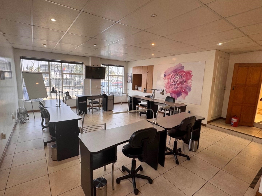 To Let commercial Property for Rent in Randhart Gauteng