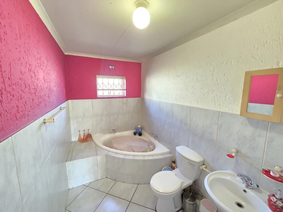 3 Bedroom Property for Sale in Winchester Hills Gauteng