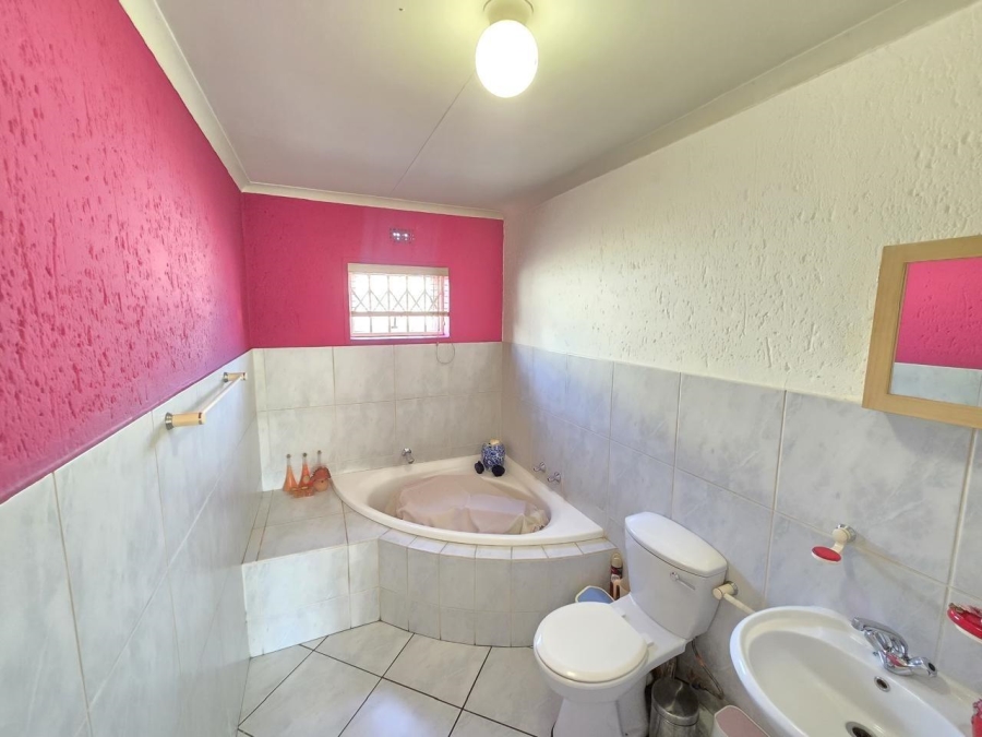 3 Bedroom Property for Sale in Winchester Hills Gauteng