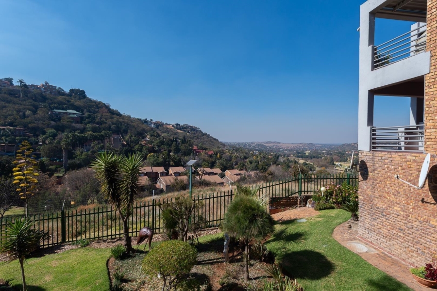 2 Bedroom Property for Sale in Bassonia Gauteng