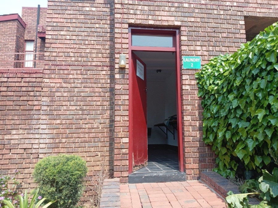 2 Bedroom Property for Sale in The Hill Gauteng