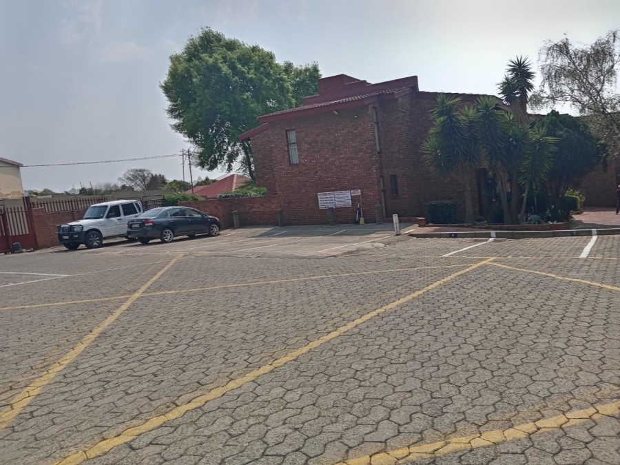 2 Bedroom Property for Sale in The Hill Gauteng