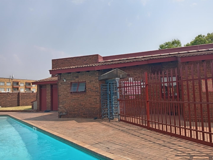 2 Bedroom Property for Sale in The Hill Gauteng