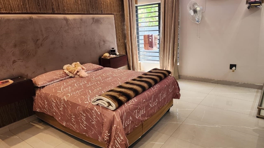 5 Bedroom Property for Sale in Winchester Hills Gauteng