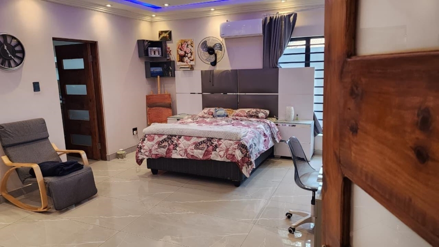 5 Bedroom Property for Sale in Winchester Hills Gauteng