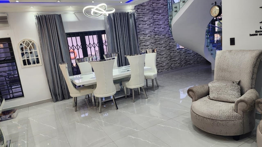 5 Bedroom Property for Sale in Winchester Hills Gauteng