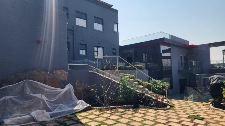 5 Bedroom Property for Sale in Winchester Hills Gauteng
