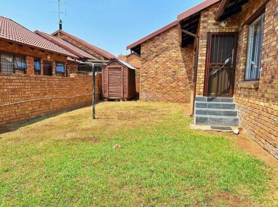 3 Bedroom Property for Sale in Meredale Gauteng