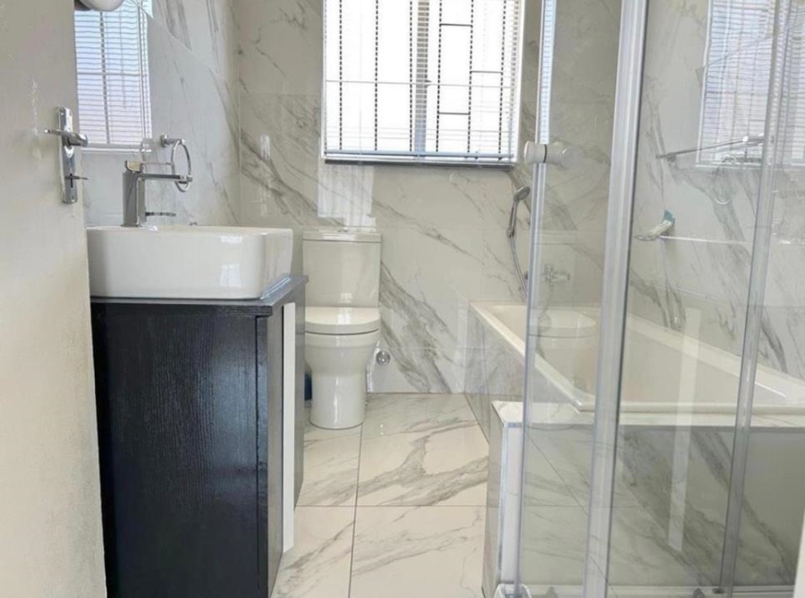 3 Bedroom Property for Sale in Meredale Gauteng