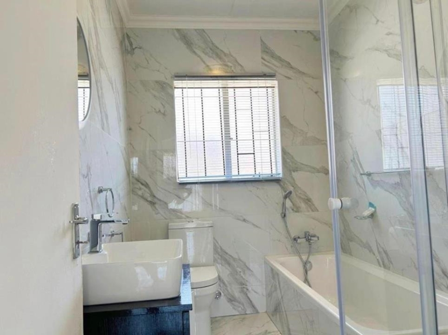 3 Bedroom Property for Sale in Meredale Gauteng