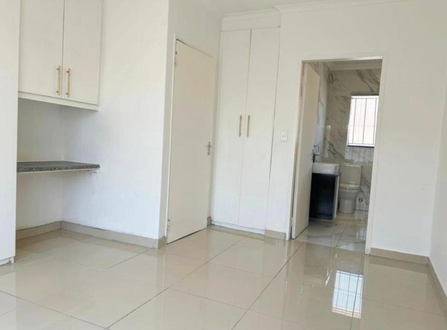 3 Bedroom Property for Sale in Meredale Gauteng