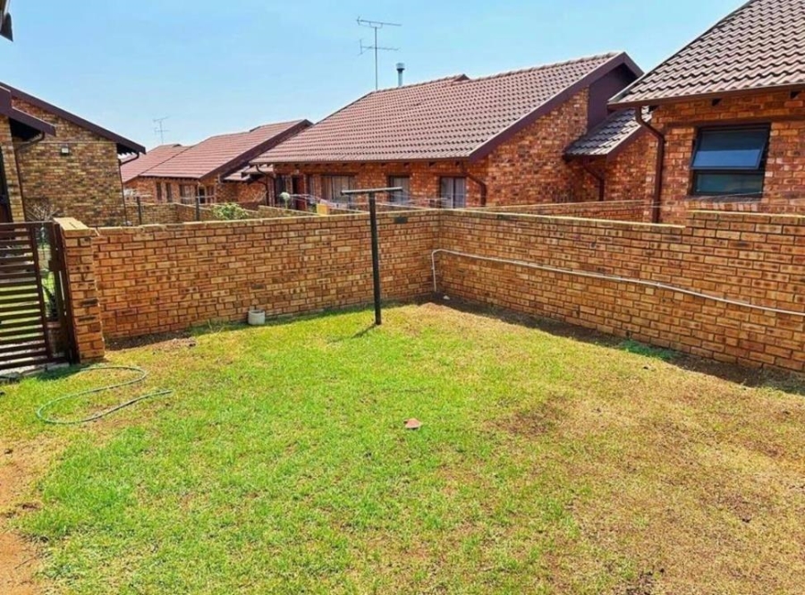 3 Bedroom Property for Sale in Meredale Gauteng