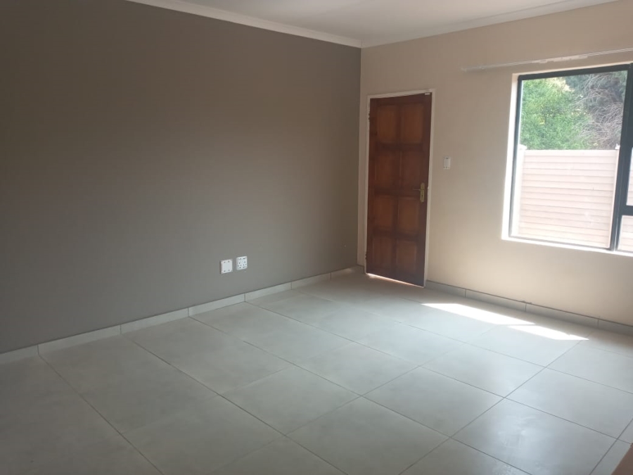 To Let 2 Bedroom Property for Rent in Riversdale Gauteng