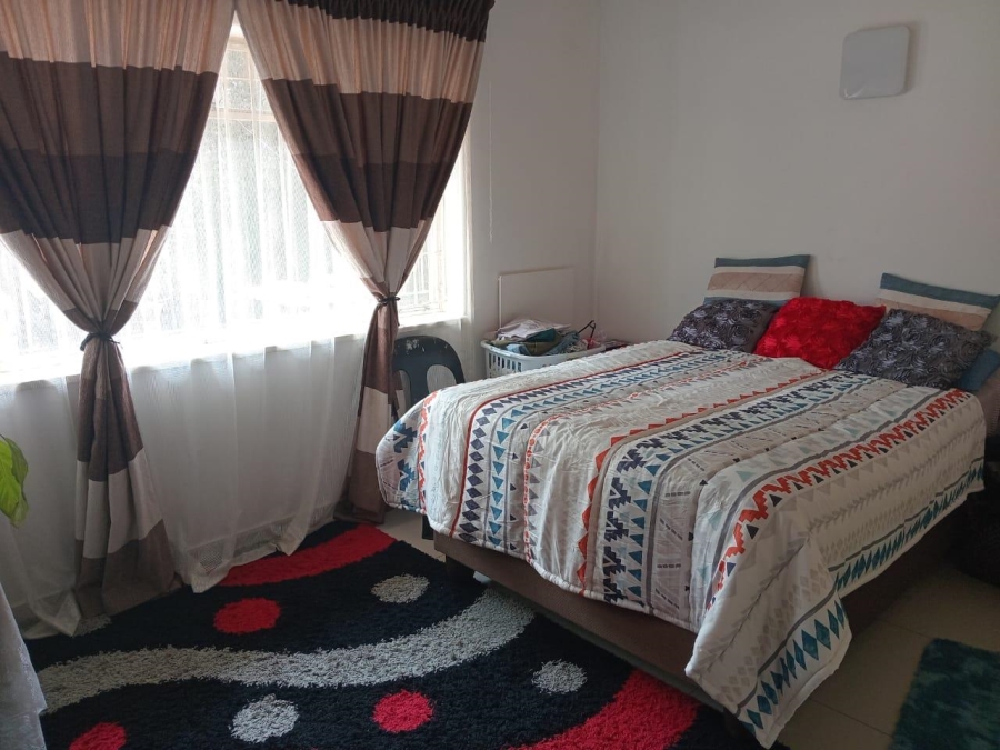 4 Bedroom Property for Sale in Mondeor Gauteng